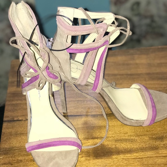 Jessica Simpson Rensa in size 9 - Picture 2 of 3